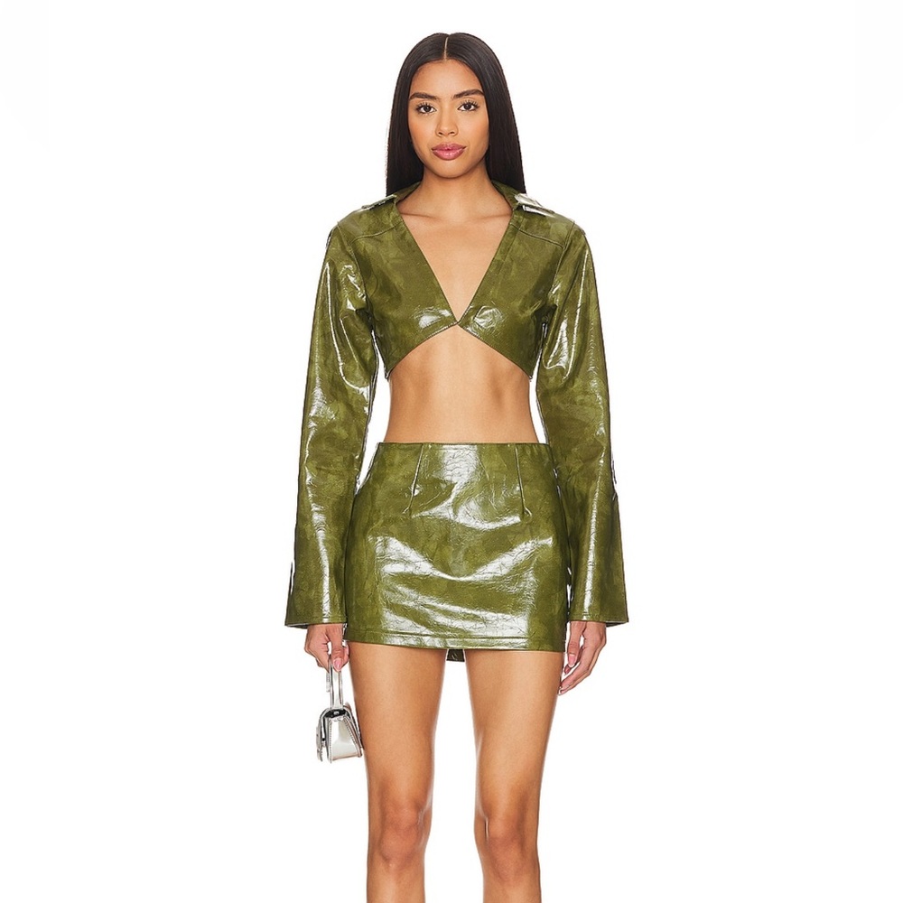 Superdown green set!! 💚💚